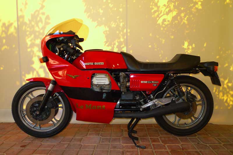 8 Motoguzzi 850LeMansII 1980